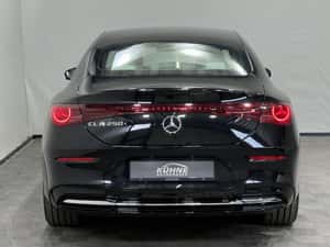 Mercedes-Benz CLA 250 Automată 272 HP Electric — miniatura 4