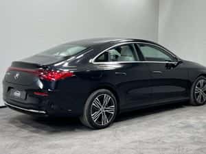 Mercedes-Benz CLA 250 Automată 272 HP Electric — miniatura 5