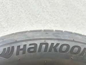 Vand 4 anvelope Hankook 235/55/18 vara — miniatura 4