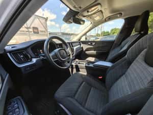 Volvo XC60, 197 CP, 120.000 km, 2022, Diesel — miniatura 4