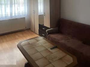 inchiriez apartament — miniatura 1