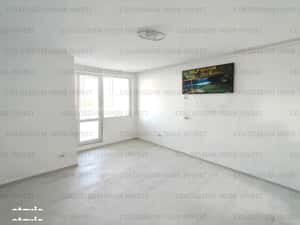 Garsoniera spatioasa, etaj 6/9, renovata integral, zona Noua!