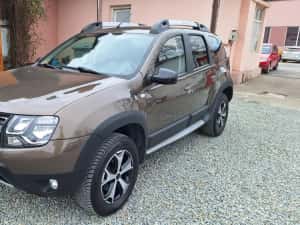 Dacia Duster 2017 4x4 1.5 Dci 110 CP Navi Cameră Senzori Încălzire — miniatura 6