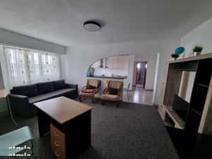 Inchiriez aparatment 2 camere in Pitesti — miniatura 2