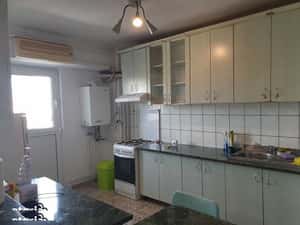 Inchiriez aparatment 2 camere in Pitesti — miniatura 3