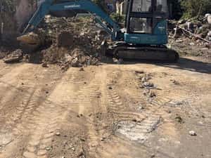 Miniexcavator  si  basculanta 5 tone de inchiriat — miniatura 8