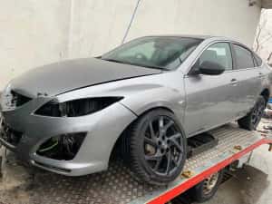 dezmembrez mazda 6 2.2 diesel R2AA/usa fata mazda 6/modul BOSE MAZDA 6