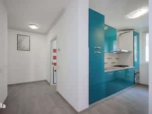 Ap 2 camere bloc nou Tudor Vladimirescu 390 eur — miniatura 6