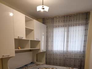 De închiriat – Apartament 3 camere decomandat, zona Port — miniatura 5