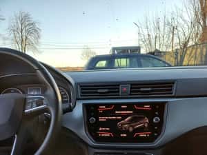 Vand Seat Arona 2019 Diesel 1598 cmc Neavariata — miniatura 6