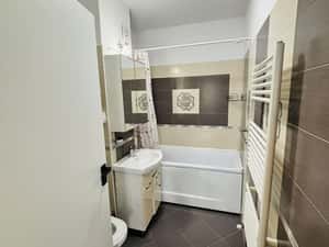 Inchiriez apartament 2 camere, loc de parcare inclus, Junior Residence — miniatura 4