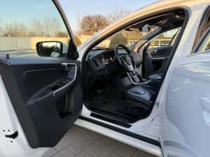 Volvo XC60 2015 2.0 Diesel 190 CP – Full Opțiuni — miniatura 6
