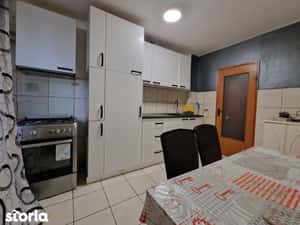 Ap 3 cam 2 bai 2 balcoane/ AC/ Parcare — miniatura 4