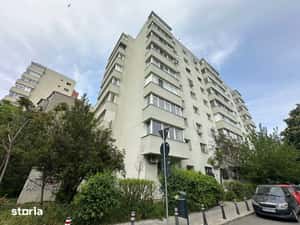 2 Camere Parter din 8 an 1982 Ideal Birou Firma Bloc Izolat Bucur Obor — miniatura 5