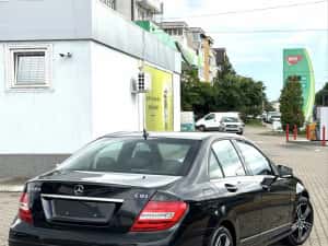 Mercedes-Benz C Class 220 CDI AMG ILS — miniatura 4