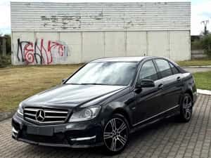 Mercedes-Benz C Class 220 CDI AMG ILS — miniatura 10
