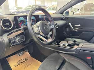Mercedes-Benz A 180 d AMG Line Aut. — miniatura 4