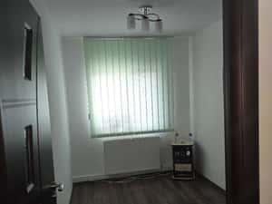 Vand apartament 3 camere decomandat, complet renovat, Clasa A — miniatura 4