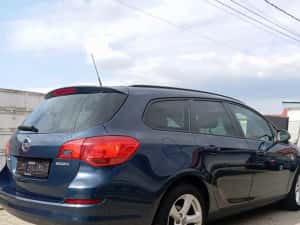 Opel ASTRA J Benzina 1.4 — miniatura 4