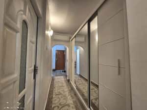 Vânzare apartament 3 camere, decomandat, ZONĂ  BUNĂ -TÂRGU JIU