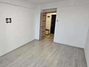 Închiriez apartament cu 3 camere Dealul Zorilor, Copou, Iasi — miniatura 5