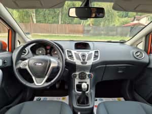 Ford Fiesta 2012 diesel euro 5 — miniatura 6