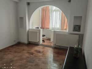 dau spre inchiriere apartament 2 camere pacurari — miniatura 2