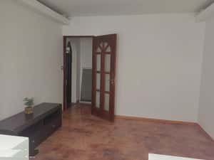 dau spre inchiriere apartament 2 camere pacurari — miniatura 3