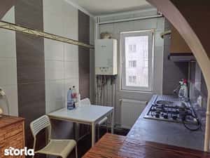 dau spre inchiriere apartament 2 camere pacurari — miniatura 6