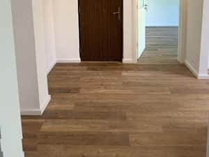 Vand Apartament 2 camere Rovine — miniatura 2