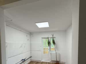 Vand Apartament 2 camere Rovine — miniatura 3
