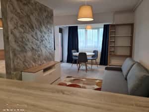 Apartament cu 2 camere, tip studio, lângă Petrom City, Poligrafiei — miniatura 3