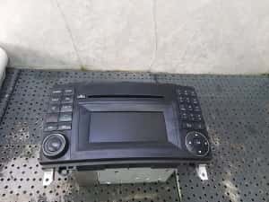 Radio cd player mercedes a class w169 a1699002200 — miniatura 1