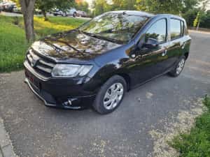Dacia Sandero cu navigație , clima ,2 chei — miniatura 3