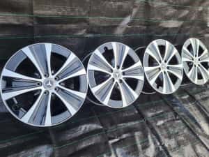 Jante Bicolore 5x112 R18 Originale Mercedes - 2020 — miniatura 4