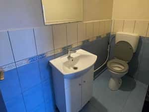 particular inchiriez apartament 3 camere zona Margeanului — miniatura 4