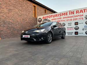 Toyota Avensis Hatchback 2015 280.000 km 9.000 EUR — miniatura 3