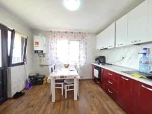 Casa cu utilitati finisata si mobilata la pret de apartament — miniatura 5