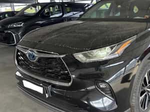 Toyota Highlander Luxury PlugInHyb 7L Automată 190 HP Hibrid