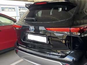 Toyota Highlander Luxury PlugInHyb 7L Automată 190 HP Hibrid — miniatura 3