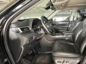 Toyota Highlander Luxury PlugInHyb 7L Automată 190 HP Hibrid — miniatura 6