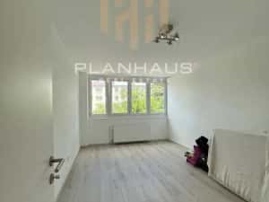 Apartament 3 camere decomandat | etaj 1 | central B-dul Bucuresti,optional garaj — miniatura 8