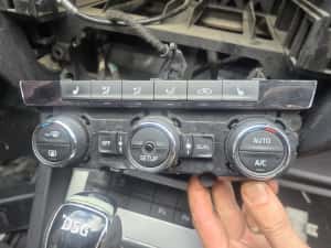 panou clima octavia 3 — miniatura 2