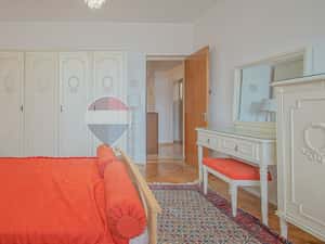 Apartament cu 3 camere de închiriat în zona Blumana — miniatura 4