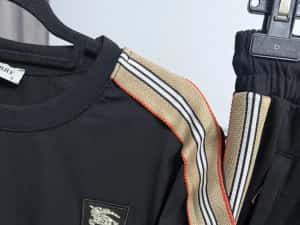 Compleu BURBERRY super calitate — miniatura 3