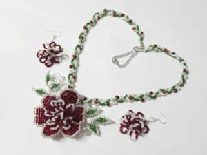 Seturi bijuterii frumoase flori din margele, unicat, colier, cercei — miniatura 9