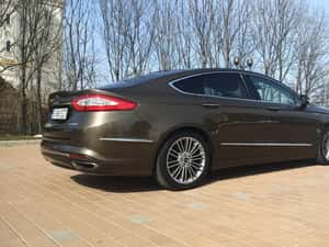 Ford Mondeo VIGNALE Hybrid 2018 (115000 km) 177CP — miniatura 2