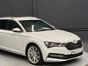 Skoda Superb 2022, 65000 km, automat, Benzină