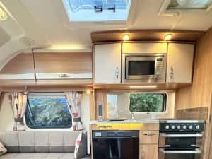 Swift Challenger Se , Editie limitata , centrala Alde , mover , cort , panou solar — miniatura 5