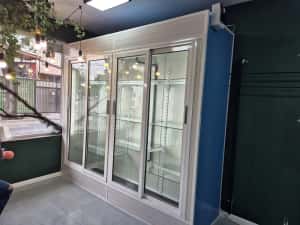 Producem  vitrine profesionale pentru florarie — miniatura 6